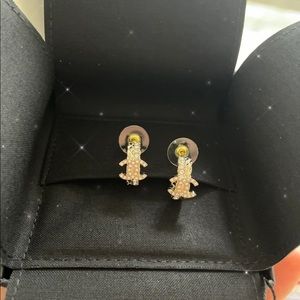 Chanel 22s earrings gold with Double C
